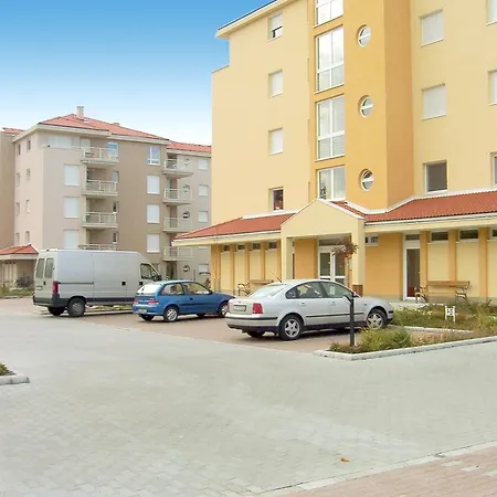 Apartment In Siofok/balaton 19671 *