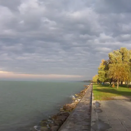 In Siofok/balaton 19671 Apartment *